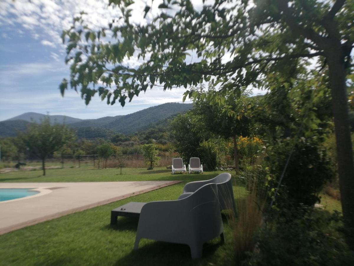 Le Petit Ventoux Hotel Malaucene Bagian luar foto