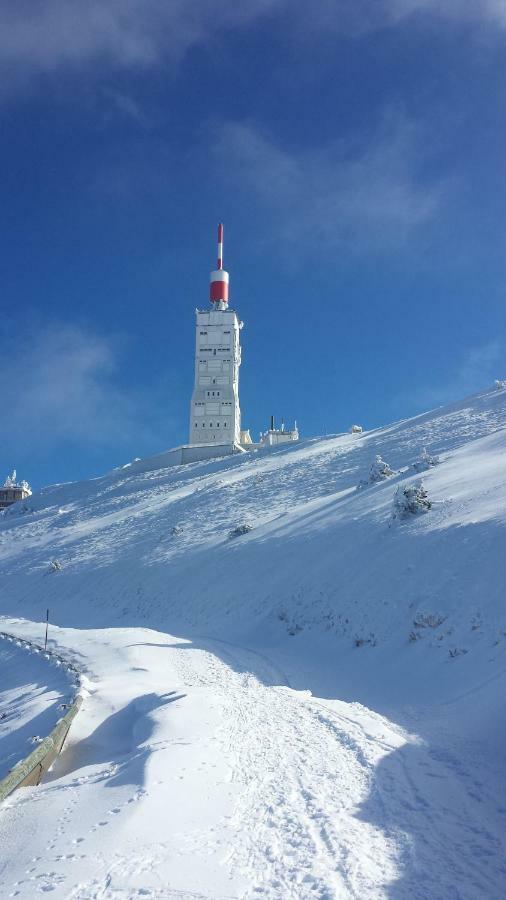 Le Petit Ventoux Hotel Malaucene Bagian luar foto