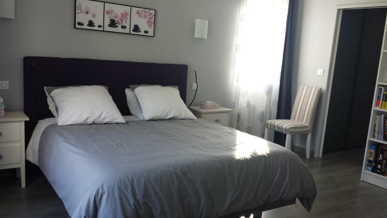 Le Petit Ventoux Hotel Malaucene Bagian luar foto